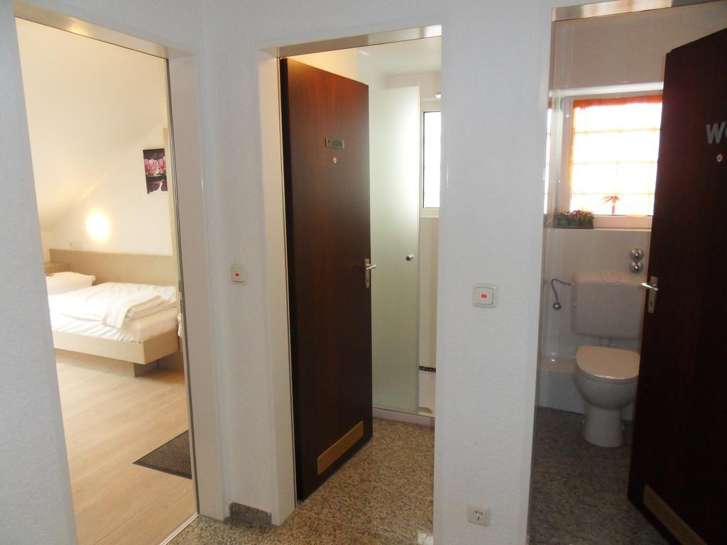 Hotel Linnert Weiterstadt Pokoj fotografie