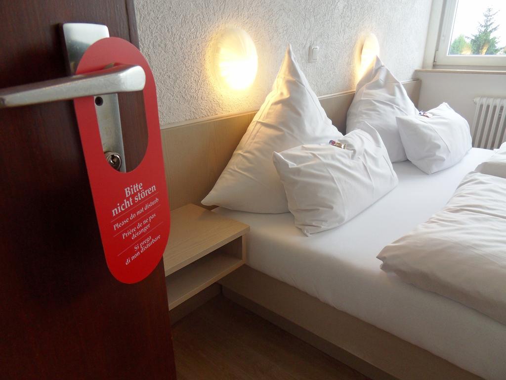 Hotel Linnert Weiterstadt Pokoj fotografie