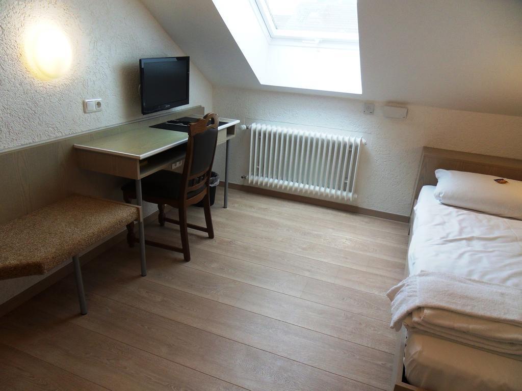 Hotel Linnert Weiterstadt Pokoj fotografie
